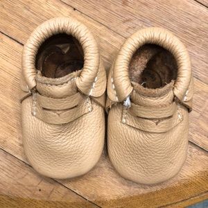 FRESHLY PICKED LEATHER MOCCASINS! Great condition!